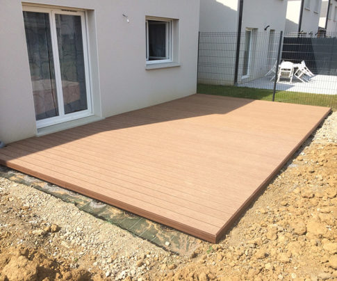 Réalisation d’une terrasse en bois composite